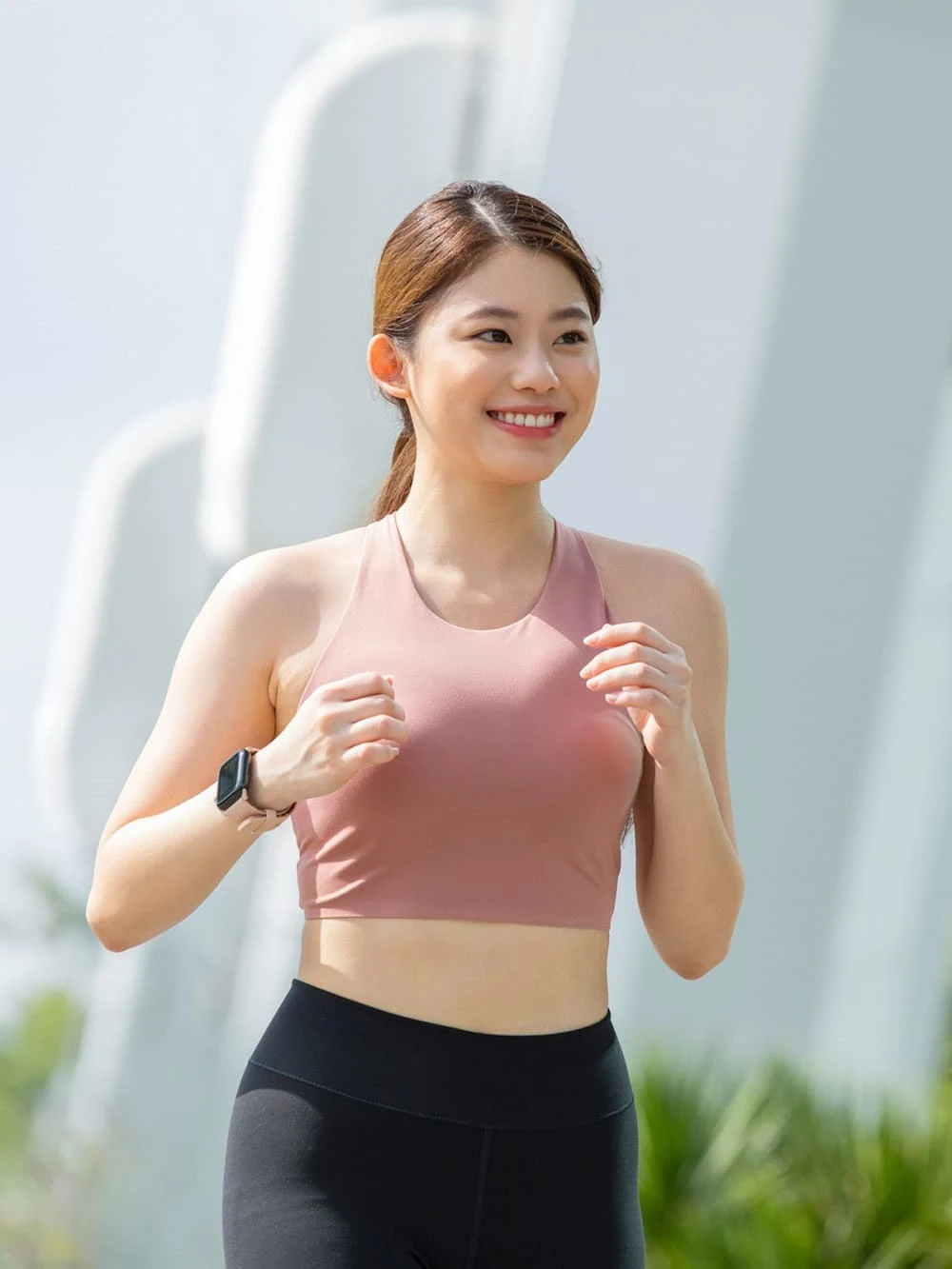 Ремешок для Apple Watch 38/40/41 mm UNIQ Linus Airosoft silicone strap (41MM-LINUSGRY) Серый