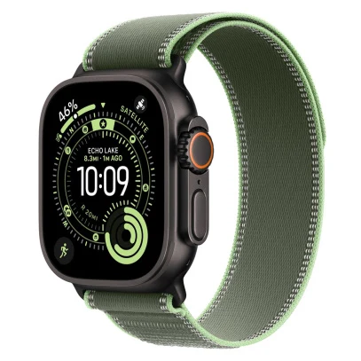 Apple Watch Ultra 3 (2025), 49 мм корпус из титана цвета «Black», ремешок Trail Loop размера S/M цвета «Green/Neon»