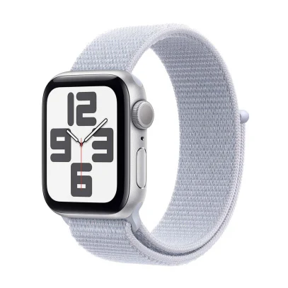Apple Watch SE (2024), 44 мм корпус из алюминия цвета «Silver», ремешок Sport Loop цвета «Blue Cloud»